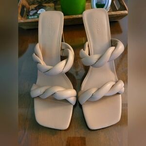 NEW Open Edit Heels sz 11